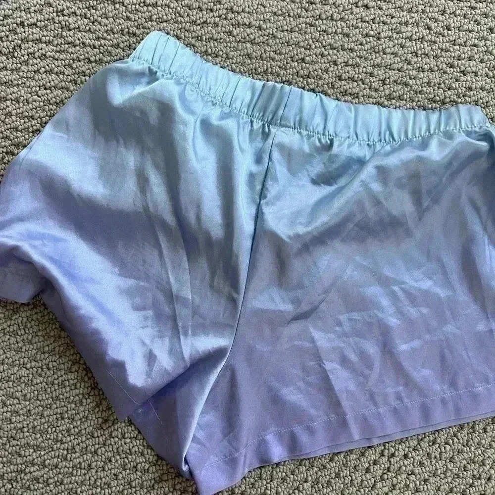 Victoria’s Secret ombré satin pajama shorts NWOT - Picture 2 of 4